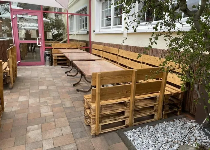 Restaurant Rueckert מלון 3*